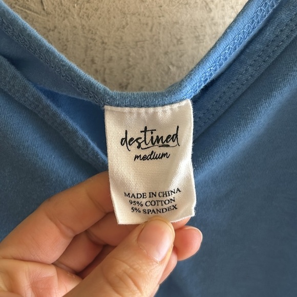 Blue top - Picture 2 of 3